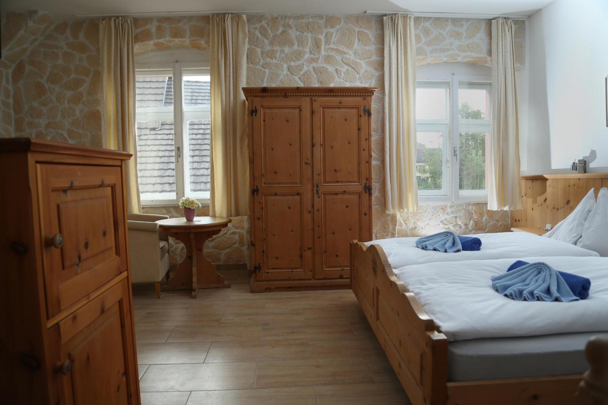 Gasthof Adler Frick Стая снимка