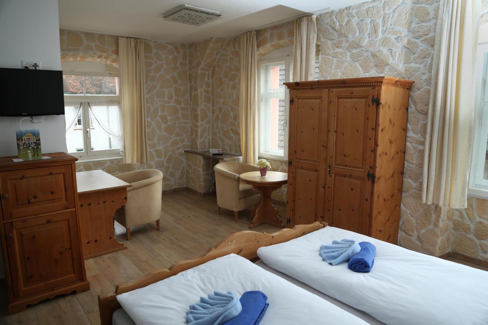 Gasthof Adler Frick Стая снимка