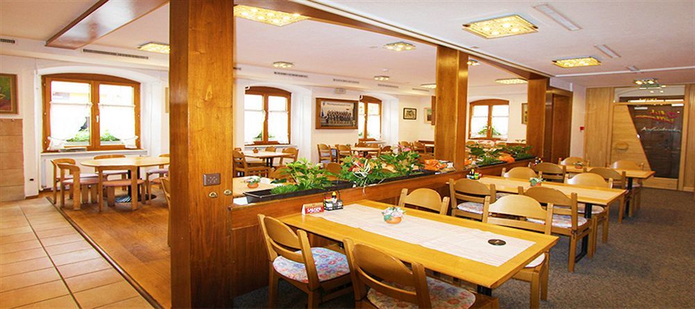 Gasthof Adler Frick Екстериор снимка