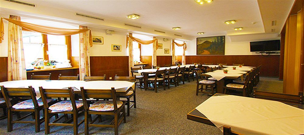 Gasthof Adler Frick Екстериор снимка